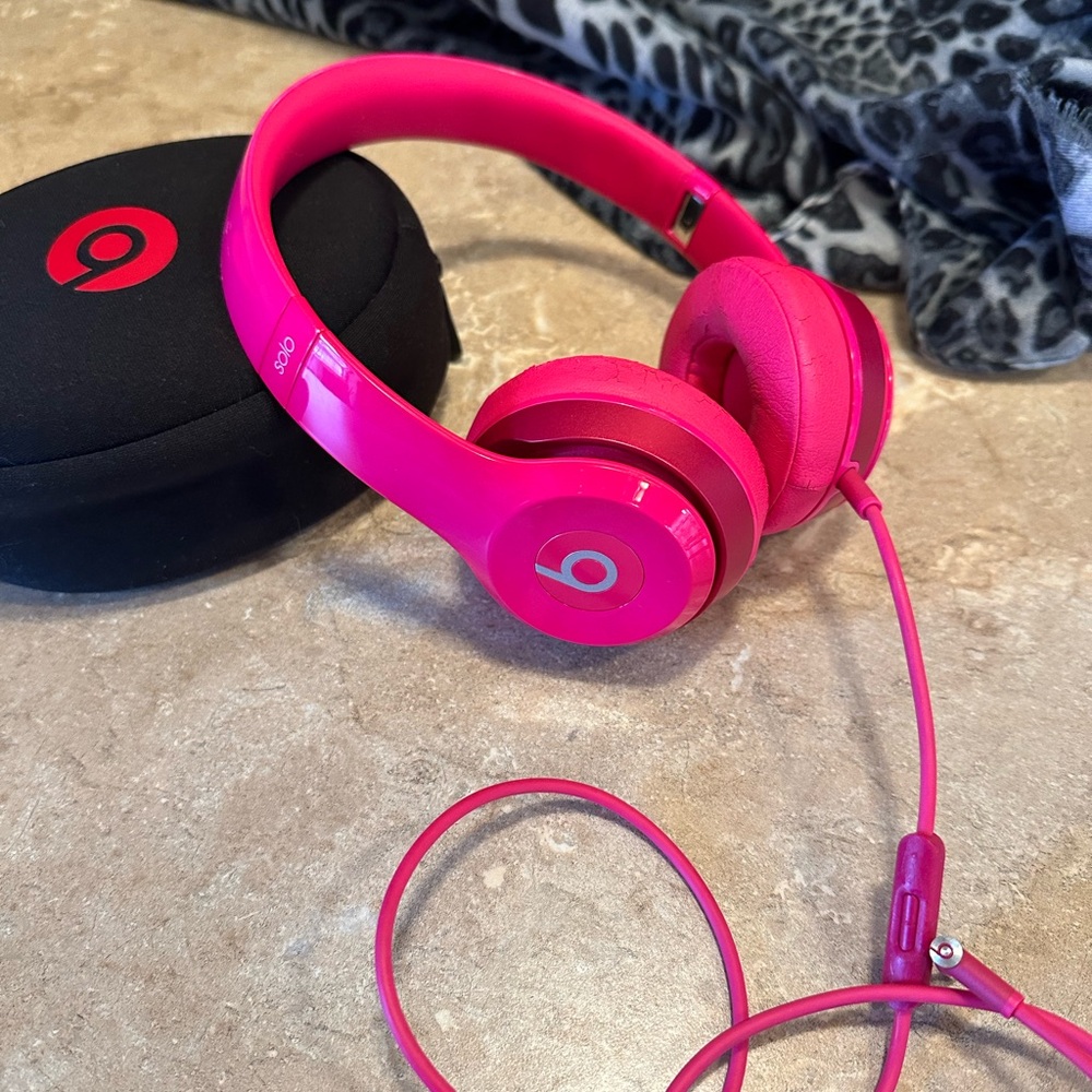Beats Solo Pink Headphones - kids